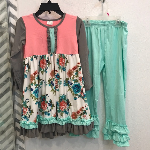 Girls ruffle outfit - Picture 1 of 6